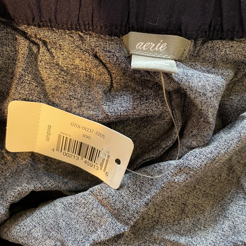 Aerie Women’s Blue And Purple Floral Jogger Pants Size Medium. New With Tags - Picture 3 of 3